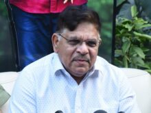 అల్లూ వారి పుష్ప కథ బెడిసికొట్టిందా?