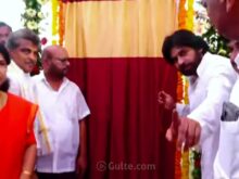 పవన్ తో కలిసి సాగిన వర్మ