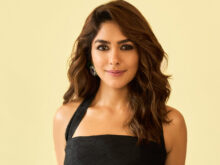 మృణాల్… ఎట్టకేలకు తమిళ సినిమాలోకి