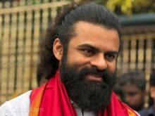 మెగా హీరో… పాతది తేల్చకుండా కొత్తవి