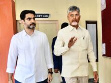 లోకేష్ కోసం వెళ్ళని చంద్రబాబు ఏపీ కోసం వచ్చారు