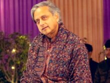 బీజేపీ విజయానికి కాంగ్రెస్ నేత సంబరాలు!