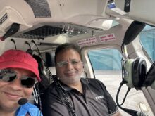 ట్రాఫిక్ జామ్ అయ్యిందని హెలికాప్టర్ బుక్ చేసుకున్నాడా?